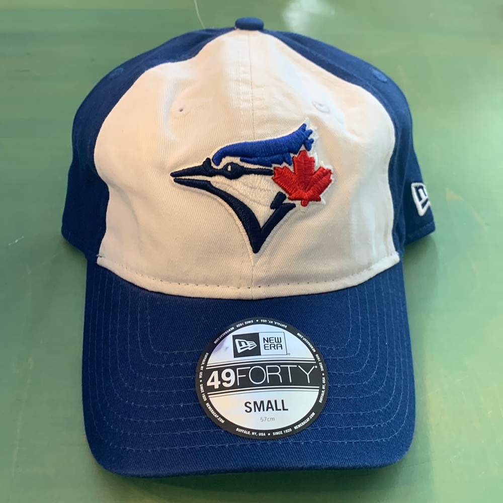 Toronto Blue Jays- size small 57cm new with tag Embroidered